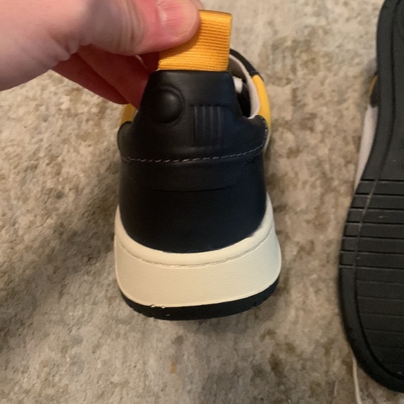 ONCEPT Women's Black and White Sneakers - Picture 5 of 6